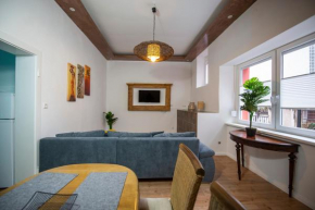 Apartment mit kleinem Innenhof im Erdgeschoss für bis zu 4 Personen